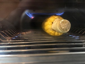 焼きとうもろこし