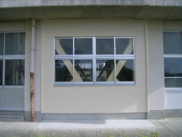 中学校耐震改修工事(公共建築)